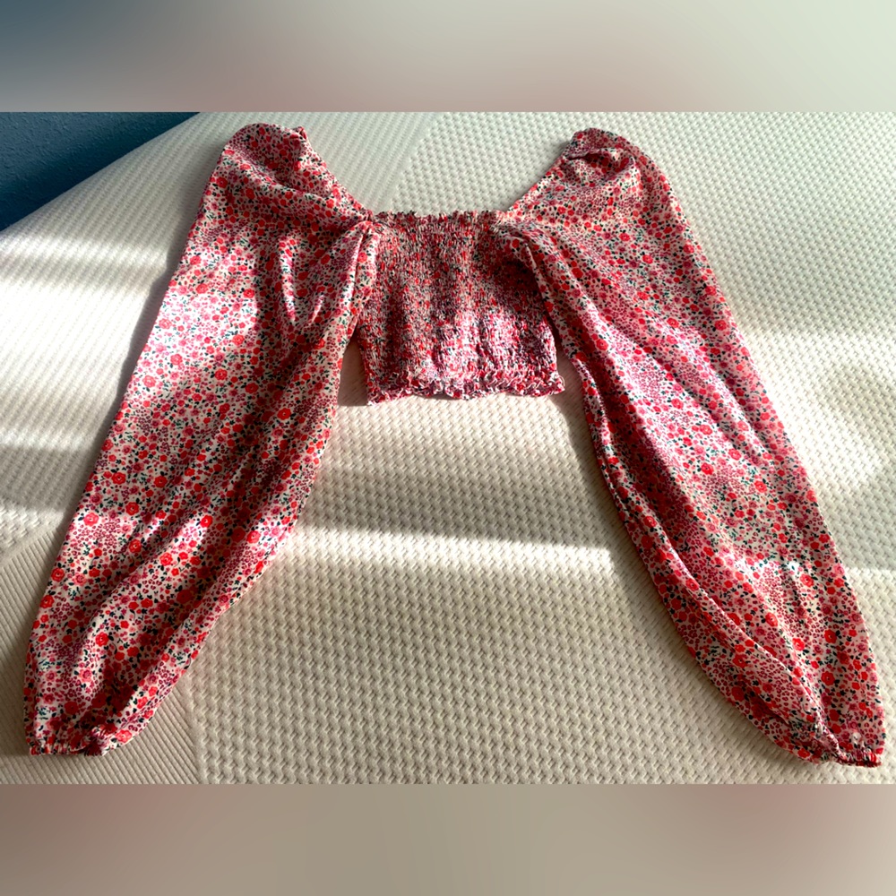 Flower printed top, never been worn